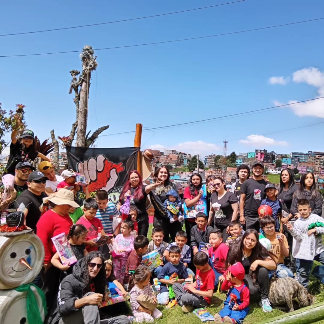 Niños y comunidades de la fundación